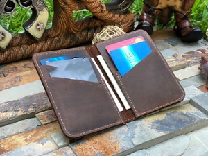 Tarjetero de cuero personalizado, cartera bifold minimalista desgastado, TVR-0032 - Product Image 5