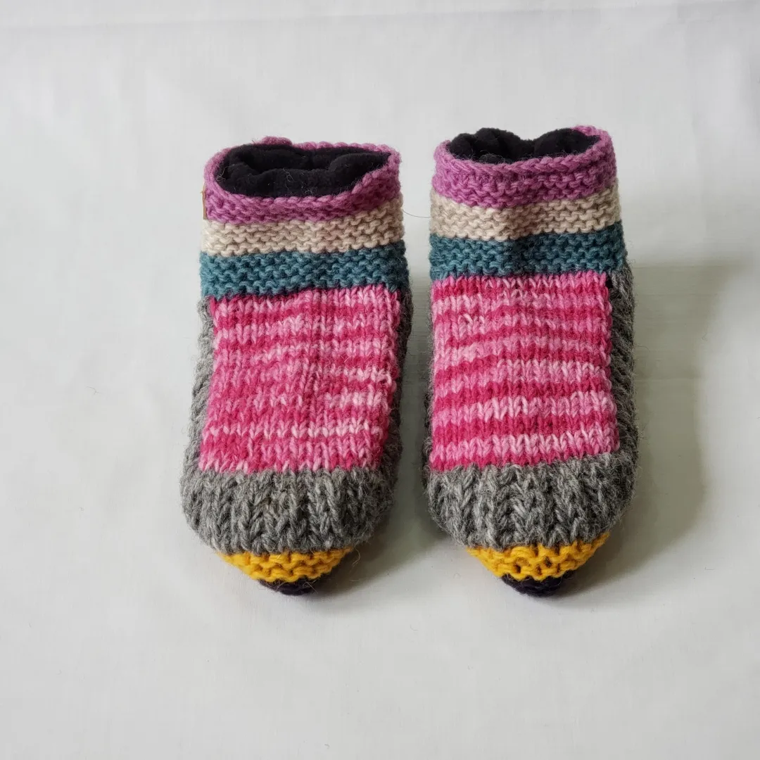 Casual Knit Sock Shoes Hand Knitted Women Indoor Slipper Shoes Socks Wool Hand Made In Nepal