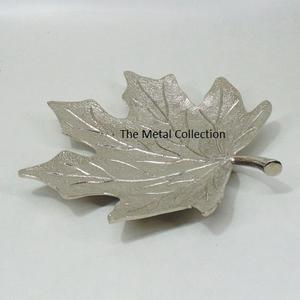 Bols de service à feuilles classiques pour la maison, les hôtels et les restaurants, vaisselle de couleur bleue en forme de feuille en métal, plat de service à salade, bols de jardinière - Product Image 6