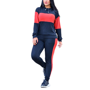 Nuevo chándal deportivo para mujer con franjas laterales con logotipo personalizado, conjunto de sudadera y pantalones de chándal de forro polar. - Product Image 1