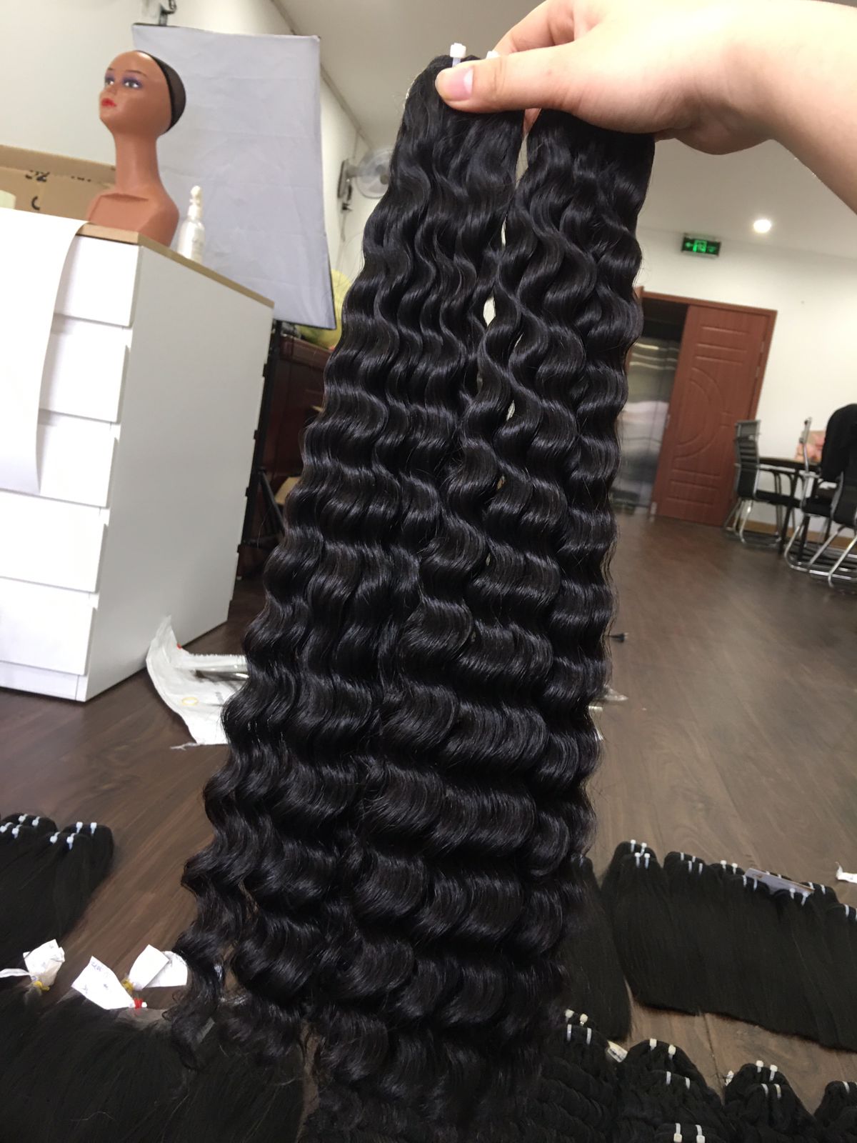braiding hair italian curly