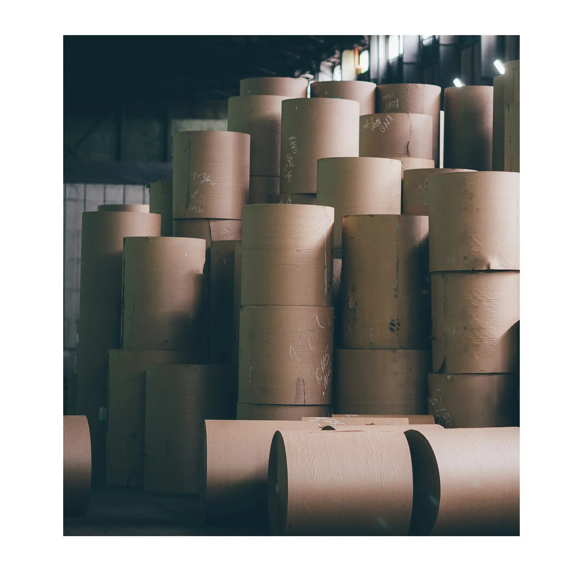 100% Natural Kraft Paper Roll Thick And Thin GSM 47 53 From Malaysia