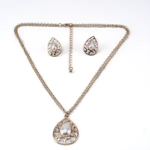 Ensemble de bijoux en alliage d'or pour femmes, boucles d'oreilles, perles de 18mm, haute qualité, collier en forme de goutte d'eau, vente en gros