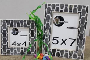 Resin Photo <b>Frame</b> in Rectangular Shape & <b>Grey</b> Color for Home Office Decoration Exporter From Tradnary Sambhal - Product Image 3