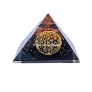 Tourmaline noire avec fleur de vie Orgone, pyramide noire - Product Image 1