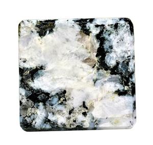 Vente en gros de cubes de pierre de lune arc-en-ciel naturels polis à la main cristaux de guérison chakra soleil brillant faits à la main à vendre - Product Image 5