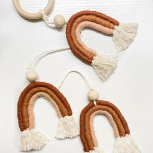 Macramé arcoíris para colgar en la pared |   Guirnalda de Arcoíris, Colección Única Hecha a Mano - Product Image 1