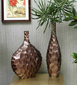 <b>Copper</b> Heart Shaped Aluminium <b>Vase</b> Usage Home Decoration Indoor and Outdoor Made in India High Quality Bulk Quantity Modern - Product Image 6