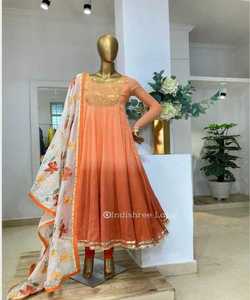 Nouveau Dernier Look Rich Party Wear Georgette Imprimé Crêpe Indien Filles Porter Prêt à Porter Pas Cher Bas Prix En Gros Surat Apparel - Product Image 3