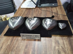 Brassworld India's Silver Aluminium PAW <b>Pet</b> Cremation Urn Funeral Supplies - Product Image 6