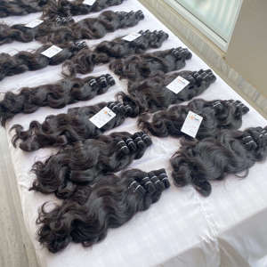 Cambodian Straight Human Hair Extension Bundle Wholesale Vendors, Cuticle Aligned Remy Hair Extensions Curly Wave Hair Bundles - Product Image 3