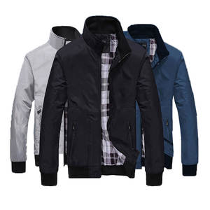 Venta al por mayor 2025 estilo cómodo chaqueta de bombardero hombres manga larga cuello redondo color personalizado sostenible a prueba de viento chaquetas de Bombardero - Product Image 6