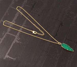 Collier personnalisé de pierres précieuses en cristal naturel sucre vert druzy pendentif collier plaqué or 18k câble chaîne larme colliers - Product Image 6