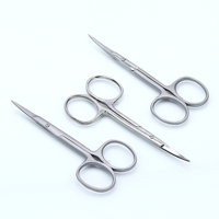 Ciseaux à cuticules professionnels de qualité chirurgicale en acier inoxydable, durables et tranchants, avec logo personnalisé, style classique, et pinces à sourcils