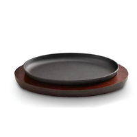 Piring Panggang Oval Besi Cor untuk Steak dengan Alas Kayu