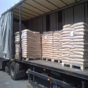 Pellets de madera premium a la venta Calentamiento de pellets de madera a granel Pellets de biomasa Combustible Pino puro 124400 6-10mm Sistema de calefacción 1-4cm Stick