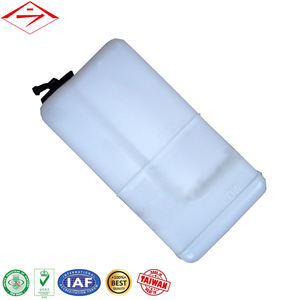 Fabricant de pièces automobiles en gros, réservoir de liquide de refroidissement pour TOYOTA INNOVA 97'' - Product Image 1