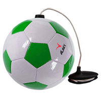 Balón de fútbol al aire libre del equipo deportivo con productos de fútbol de cuerda