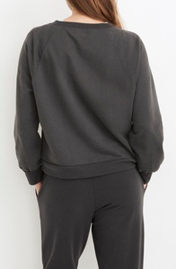 Sweat-shirt d'hiver imperméable en molleton 100% coton doublé de haute qualité pour femmes, confortable et à séchage rapide - Product Image 2