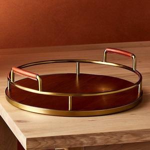 ถาดโลหะดีไซน์เนอร์สไตล์ใหม่พร้อมลายดอกไม้สีทองบนถาดเสิร์ฟอาหารสุดหรูสำหรับตกแต่งเครื่องครัว - Product Image 2