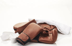 Gant de boxe en cuir PU à la mode pour l'entraînement des arts martiaux Nouveau type d'origine des personnes noires - Product Image 3