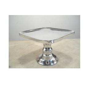 Support à gâteau en aluminium pour dessus de table Article décoratif - Product Image 1