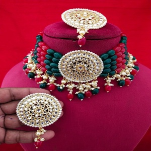 M Creation Ensemble ras du cou en perles plaquées or 2021 avec boucles d'oreilles Nouveau motif en forme de lune pour mariage et fête Prix bas - Product Image 1