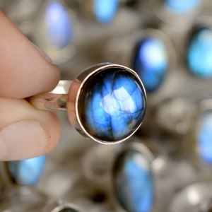 แหวนเงินแท้ประดับเพชรพร้อมจี้อัญมณีสีฟ้าแลบราโดไรต์แบบหลวมสำหรับงานแต่งงานหรือเป็นของขวัญ - Product Image 4