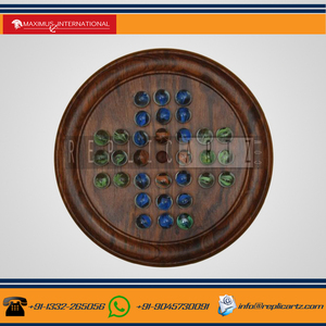 Juego de mesa de solitario de mármol con tablero de madera hecho a mano |   Juego de rompecabezas de estrategia clásico para niños y adultos |   Juego educativo de mesa para viajes - Product Image 2