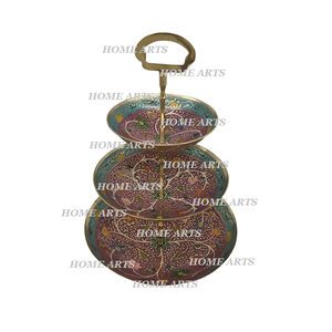 Support de gâteau en laiton à 3 niveaux de qualité supérieure Design tendance Support de gâteau de pâtisserie de forme ronde pour les meilleures ventes - Product Image 2