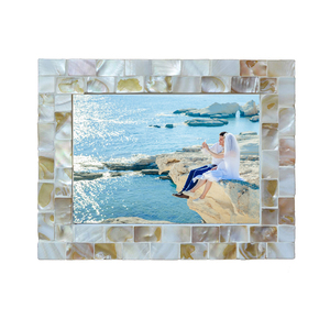 Cadre photo mosaïque en nacre pour cadeau de mariage, cadre photo de table élégant et décoratif pour anniversaire et décoration intérieure - Product Image 1