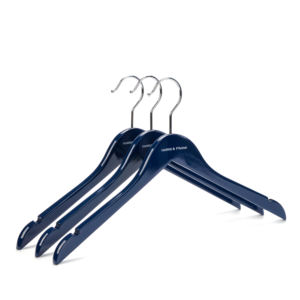 <span class=keywords><strong>Germant</strong></span> personalizado logotipo de la marca ropa brillante brillo azul percha de madera con nupcial - Product Image 1