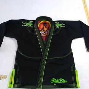 ชุดยูโด/คาราเต้/ยิวยิตสู แบบ OEM Pearl Weave น้ำหนักเบา 450gsm 350gsm ขายส่ง มีสินค้าในสต็อก - Product Image 6