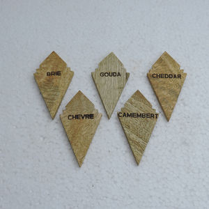 Marcador de queso, etiqueta de comida de queso utilizada en fiestas, bodas, 7 para todas las ocasiones, marcador de queso hecho con cuerno, recién llegado, Chees de madera personalizados - Product Image 2