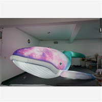 Baleine gonflable suspendue au plafond de taille personnalisée