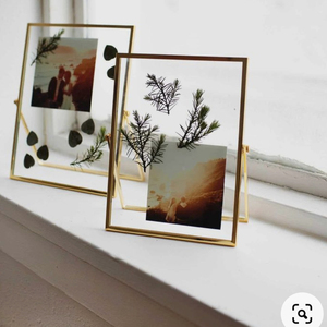 Cadre Photo en laiton au design moderne pour photo couleur or cadre photo en laiton souvenirs dorés en décorant votre maison avec des photographies - Product Image 2