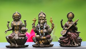 Statuette en résine miniature de la déesse Ganesha, Laxmi, Saraswati, Maa, Art déco, artisanat fait main, décoration d'intérieur, artisanat Nirmala, Rajasthan - Product Image 2