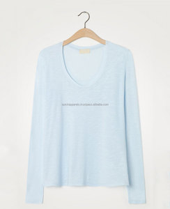 เสื้อยืดผู้หญิง OEM ผ้าฝ้ายพรีเมียม ระบายอากาศดี ทรงหลวมใส่สบาย สำหรับฤดูร้อน ผลิตจากโรงงาน รับผลิตแบรนด์ส่วนตัว - Product Image 3