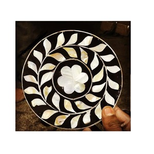 Sous-verre à thé et café en nacre de luxe, design 3D artisanal pour forme carrée pour tapis et coussins - Product Image 6