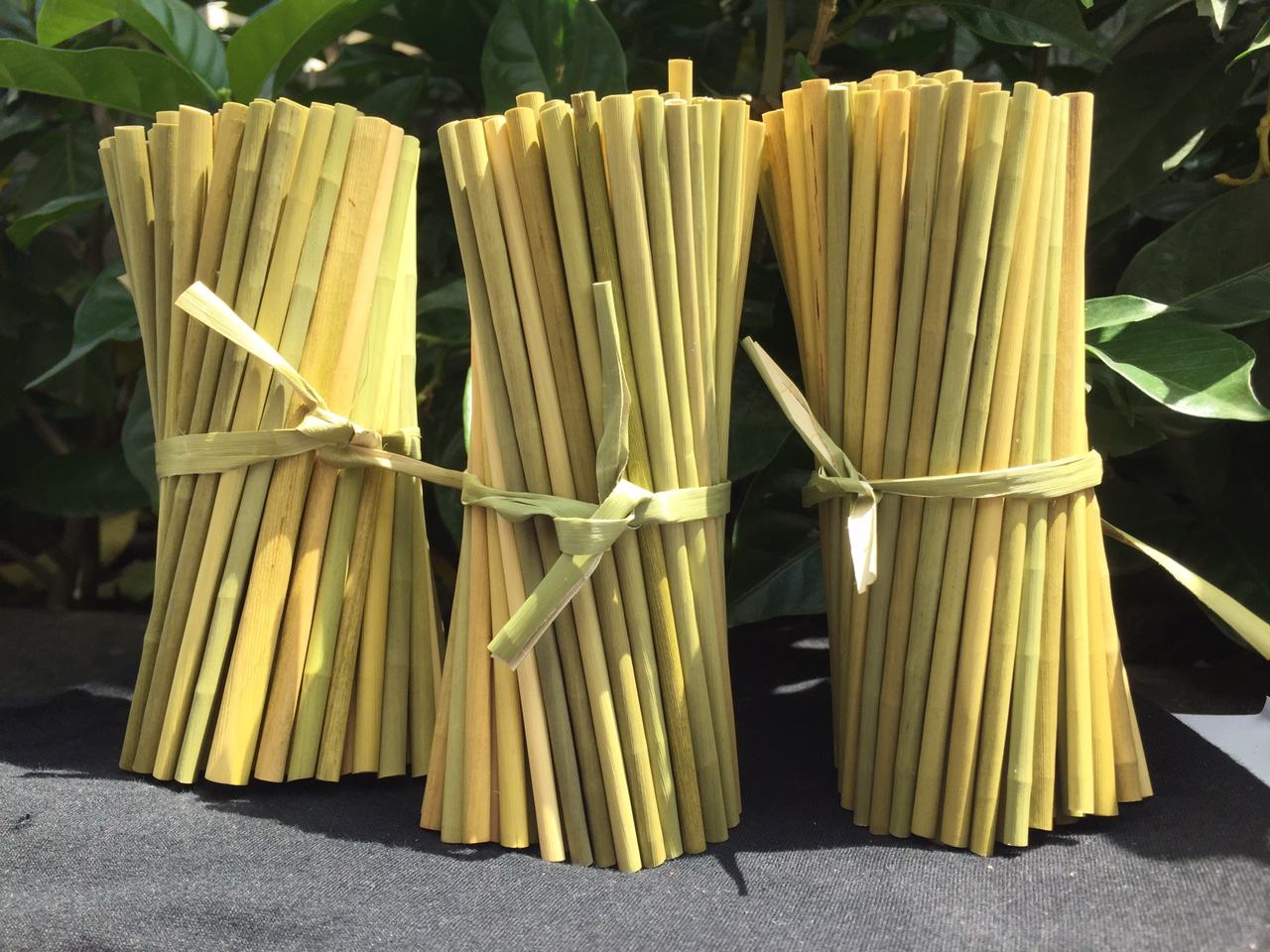 เหลืองอ่อน