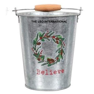 Seau de Noël décoratif en étain galvanisé avec impression, 6x6x7 pouces, pour les fêtes, les vacances, le Nouvel An, Halloween - Product Image 1