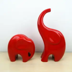 Modern Abstract Couple Loving Elephants Decoration Cute Resin Estatu De Elef Living Room Wine Cabinet Red Elephant Figurine