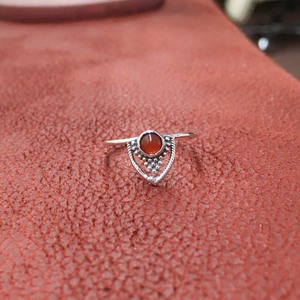 Superior Quality 925 Sterling Silver Fashion Ring with Natural <b>Red</b> Onyx Gemstone Bezel Setting Classic Style for Wedding Party - Product Image 3