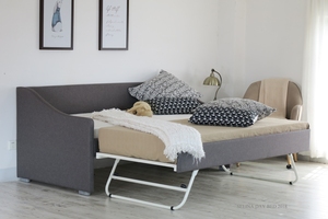Lit de repos pliant moderne en métal et tissu rembourré avec lit gigogne, modèle Selina 2026, marque MWF - Product Image 2
