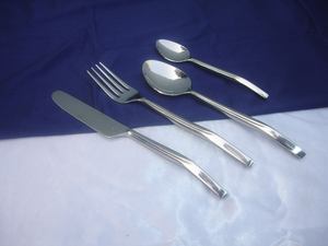 Ensemble de couverts modernes en acier inoxydable chaud ensemble de couverts faits à la main décoratifs indiens S. Couverts en acier réglés avec brillant polonais/nickel - Product Image 6