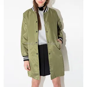 2022 Neueste Style Lady Coat Damen Hochwertige Polyester Satin Schöne lange Uni-Jacke