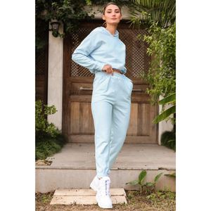 Vêtements de sport décontractés classiques et naturels pour femmes, très demandés, de haute qualité. - Product Image 6