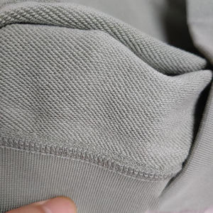 Sudaderas lisas de algodón personalizadas OEM para hombre manga larga con cuello redondo diseño bordado impermeable de Rafel Mart Industries - Product Image 6