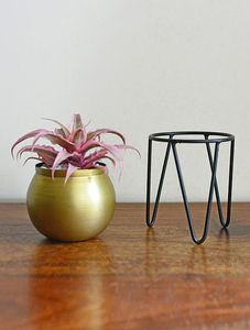 <b>Antique</b> Brass Finish Iron Crescent Planter Decorative Metal <b>Plant</b> <b>Stand</b> for Indoor Outdoor Garden Patio Home Decor - Product Image 3