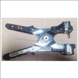 Applicateur d'étiquettes d'oreille universel en acier inoxydable de haute qualité, instrument vétérinaire, marque BEST, le plus vendu en gros - Product Image 3